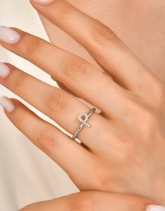 TY 3098 Altın P Harfi Yüzük Beyaz Altın