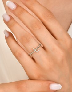 TY 3103 Altın L Harfi Yüzük Beyaz Altın