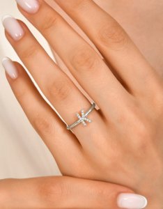 TY 3088 Altın K Harfi Yüzük Beyaz Altın