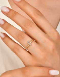 TY 3123 Altın F Harfi Yüzük Rose Altın