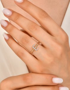 TY 3118 Altın E Harfi Yüzük Rose Altın